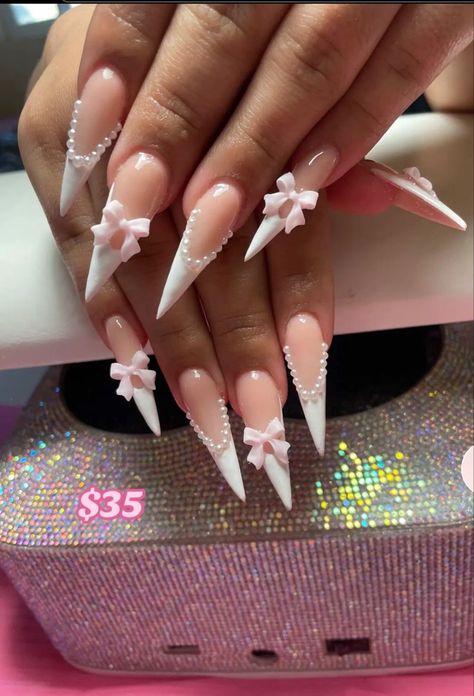 Minnie Mouse Almond Nails, Stiletto And Coffin Mix Nails, Angel Themed Nails, Stiletto White French Tip Nails, White French Tip Nails Stiletto, Sharp Nails Aesthetic, Valentine’s Day Nails Stiletto, White Sharp Nails, Birthday Nails Stiletto Long