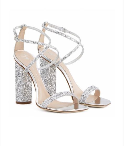 Quinceanera Shoes, Shoes Heels Prom, Sparkly High Heels, High Heels For Prom, Hak Tinggi, Homecoming Shoes, Fancy Heels, Heels Prom, Fashion Shoes Heels