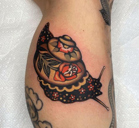 Folk Traditional Tattoo, American Traditional Mushroom, American Traditional Bear Tattoo, American Traditional Shoulder Tattoo, Traditional Bear Tattoo, Maine Tattoo, Lil Tattoos, Camping Tattoo, Meat Art