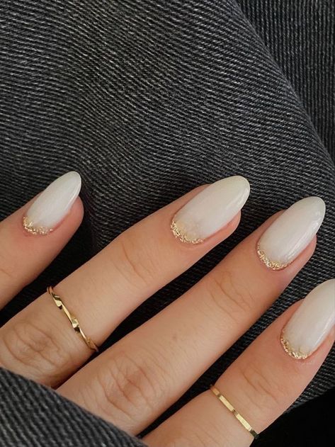 Firefly Nails, Bible Nails, Proposal Nails Engagement, White Nails With Gold, Engagement Nails, Subtle Nails, Simple Gel Nails, Minimal Nails, Casual Nails