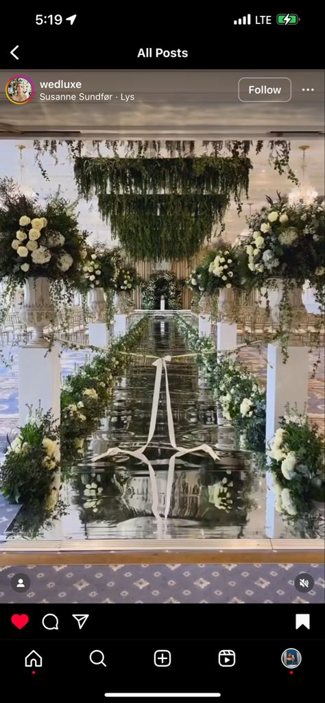 Small Wedding Decor, Red Gold Wedding, Mirror Floor, Bride Entry, Wedding Isles, Wedding Mirror, Marble Wedding, Wedding Venue Inspiration, May Weddings