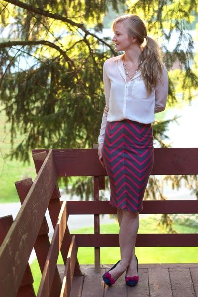 Work it: Chevron skirt Work Wear Spring, Chevron Skirt, Office Fashion Women, Blog Inspiration, Work It, Working Woman, Work Attire, Office Fashion, The Professional