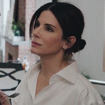 Sandra Bullock Hair, Mariel Hemingway, Oceans 8, Middle Aged Women, Dirty Dancing, Sandra Bullock, Cate Blanchett, Beauty Icons, Iconic Women