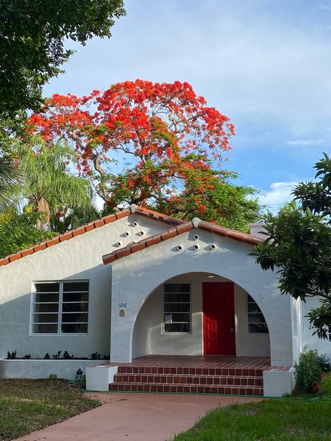 Miami Home Aesthetic, Miami House Aesthetic, Miami Suburbs, Miami Neighborhoods, Book Locations, Red Door House, Miami House, Beach Architecture, Suburban House