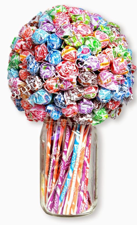 Dumdum Bouquet, Candy Centerpiece Ideas, Candy Boquets, Candy Centerpiece, Lollipop Bouquet, Candy Arrangements, Candy Centerpieces, Candy Land Birthday Party, Candy Bouquets