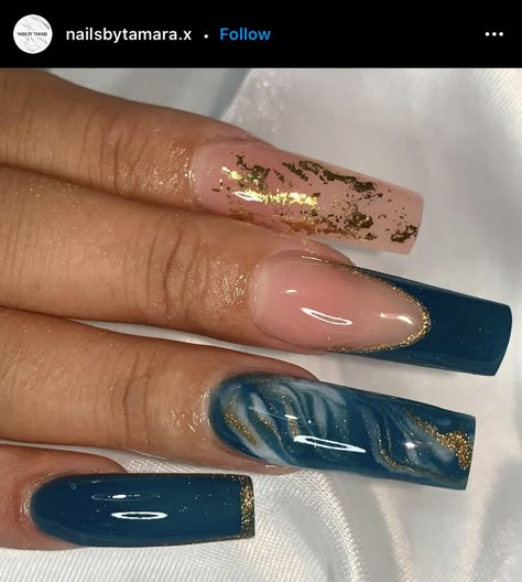 Dark Teal Toenails, Teal Blue Nails Acrylic, Dark Teal And Silver Nails, Dark Teal Nails Designs Fall, Teal And Gold Nails Acrylic, Light Teal Nail Ideas, Dark Teal Prom Nails, Teal And Gold Nail Designs, Dark Teal Blue Nails