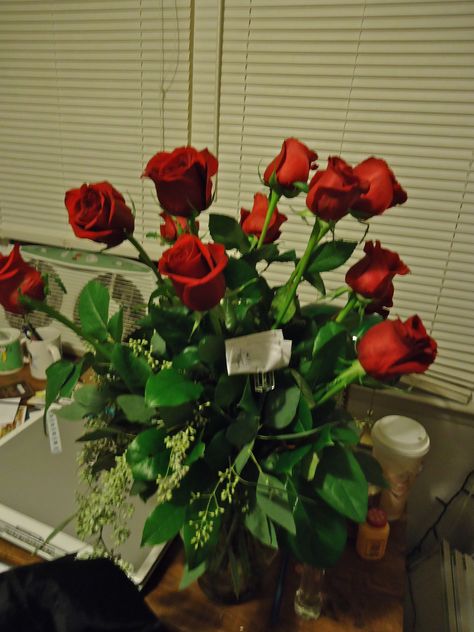 A few months into our relationship, I told my boyfriend that no boy had ever given me flowers. That year for Valentine's day, he totally surprised me with a dozen red roses, walking to and from the flower shop in the middle of winter because he didn't have a car. This year, he surprised me again with a dozen red roses, saying he would never let me go another Valentine's Day without flowers for the rest of my life. Yeah, I love him :) Getting Flowers From Him, Flowers From Him, Getting Flowers, Dates Ideas, Dozen Red Roses, Romantic Date Night Ideas, Never Let Me Go, Romantic Date Ideas, Our Relationship