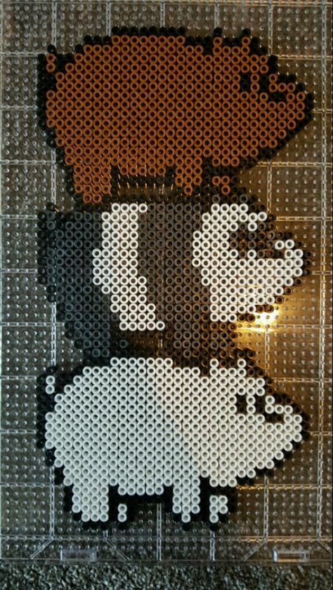 We Bare Bears Crafts, We Bare Bears Perler Beads, Ice Bear Pixel Art, Perel Bead Ideas Cute, Pixel Art Bear, Bear Perler Beads, We Bare Bears Panda, Melt Beads Patterns, Hamma Beads Ideas