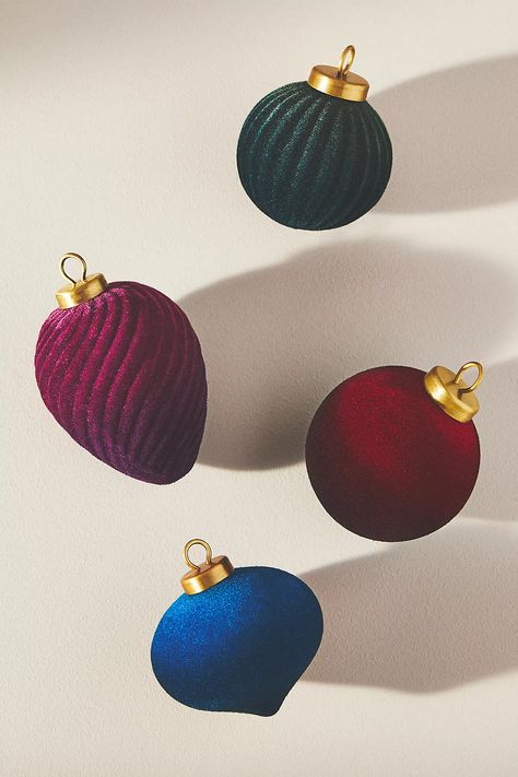 Jewel Tone Christmas Decor, Jewel Tone Christmas, Colour Christmas, 2024 Ideas, Velvet Christmas, Bauble Ornaments, Globe Ornament, Festive Holiday Decor, Glass Bauble