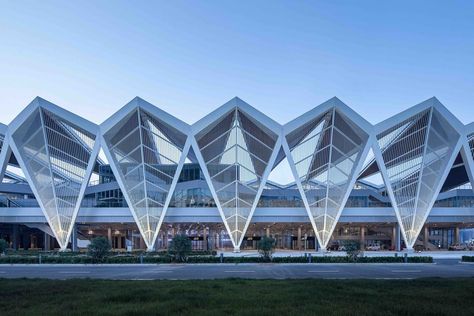 Richard Rogers, Origami Architecture, Cruise Terminal, Airport Design, Roof Architecture, Architecture Design Concept, Structure Architecture, Chinese Architecture, Yacht Design