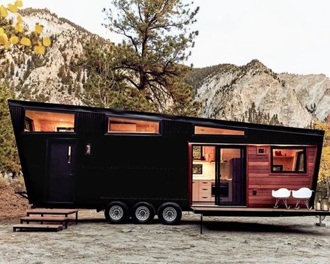 mobile units | designboom.com House Design Luxury, Foodtrucks Ideas, Rv Exterior, Trendy House, Tiny House Exterior, Tiny House Trailer, Casa Container, Modern Tiny House, Rv Remodel