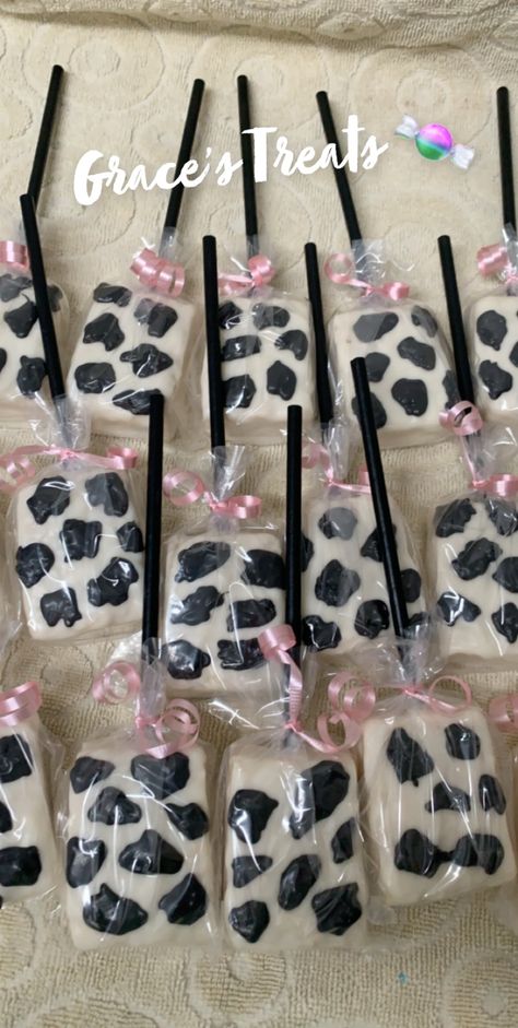 Cow Rice Crispy Treats, Cow Print Theme Party, Cow Print Rice Crispy Treats, Cow Party Treats, Cow Print Rice Krispies, Cow Rice Krispie Treats, Fluffy Cow Birthday Party, Cow Theme Treats, Four Ever Moody Birthday