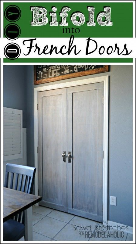 Builder basic bifold door makeover, into stylish French doors - tutorial from Sawdust2Stitches on Remodelaholic.com Bifold Door Makeover, Bifold Doors Makeover, Bifold Door, Hollow Core Doors, Up House, French Doors Interior, Door Makeover, French Door, Wood Beams