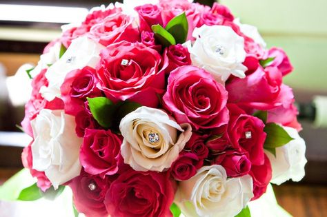 hotpink-wedding-flowers Colors Of Wedding, Bridal Bouquet Bright, White Rose Bridal Bouquet, Hot Wedding, Pink And White Roses, Pink And White Weddings, Wedding Motifs, Red Bouquet Wedding, Bridal Bouquet Pink