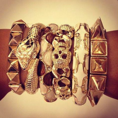 . Arm Party, Gold Bracelets, Stockholm Fashion, Stacked Jewelry, Jewelry Lookbook, Girly Jewelry, Jewelry Inspo, Dream Jewelry, Bling Bling