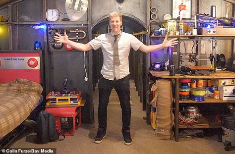 YouTuber Colin Furze has made himself an underground bunker in his back garden and kitted ... Colin Furze, Sky Tv, Underground Bunker, Farm Heroes, Back Garden, Building