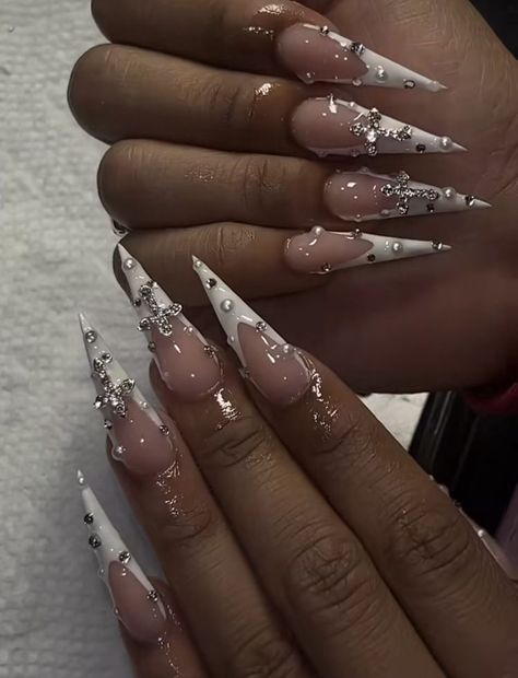 Nails Stilleto Inspiration, Stilleto Nails With Charms, French Tip Acrylic Nails With Charms, Stalitoes Nails Design, Steletoes Nails Long, Stilleto Nails Long Designs, Stiletto Nails With Gems, Stiletto Nails Black Women, Birthday Stiletto Nails