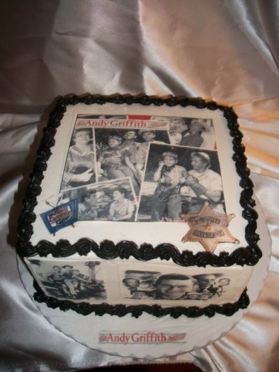 Andy Griffith cake By AndiSC on CakeCentral.com   Very cool, hubby loves Mayberry! Creative Party Ideas, The Andy Griffith Show, Andy Griffith, Cupcake Decorating, Xmas Card, Decorated Cakes, Birthday Surprise Party, 40th Birthday Parties, Surprise Party