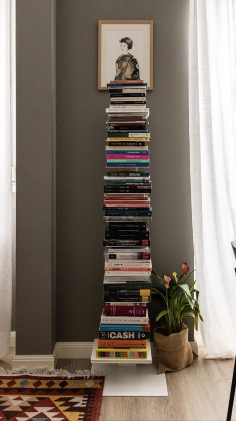 Book Stack Shelf, Vertical Book Shelf, Bookshelf In Apartment, Book Shelf Bedroom, Book Shelves Aesthetic, Book Display Ideas, Slim Bookshelf, Vertical Bookshelf, Book Tower