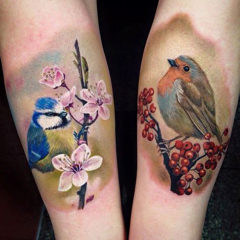 Super-cute couple of birds on girl's forearms, a blue tit on a flowery branch and a robin on a branch with berries. Tree With Birds Tattoo, Bird Tattoo Sleeves, Bird Tattoos Arm, Robin Tattoo, Tree Tattoo Arm, Bluebird Tattoo, Bird Tattoos For Women, Vogel Tattoo, Flying Bird Tattoo