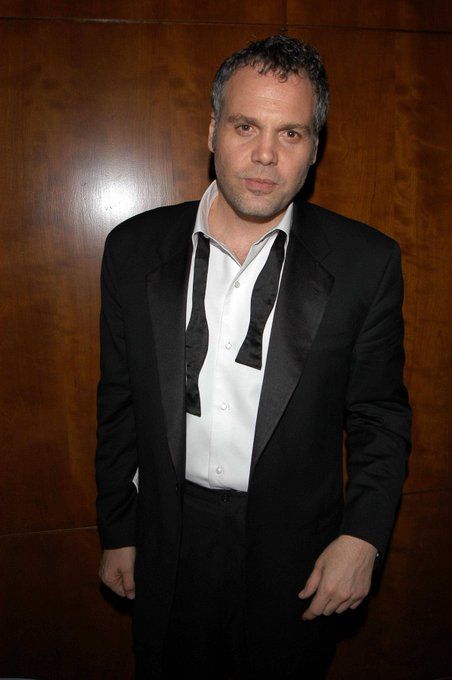 Cm62ubzxyaa0oky Vincent D’onofrio, Dream Husband, Fantasy Male, Hot Actors, Best Tv Shows, Heart Health, Dream Guy, Best Tv, Movie Stars