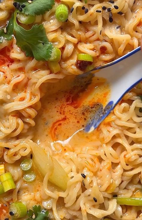 Unique Asian Recipes: Creamy, Nutty Miso Ramen Noodle Soup w Peanut Butter Creamy Miso Noodles, Japanese Ramen Chicken, Creamy Nutty Noodle Soup, Vegan Butter Noodles, Creamy Wonton Soup, Ramen Noodles With Wontons, Quick Noodle Soup, Fancy Vegan Recipes, Fancy Ramen Noodles