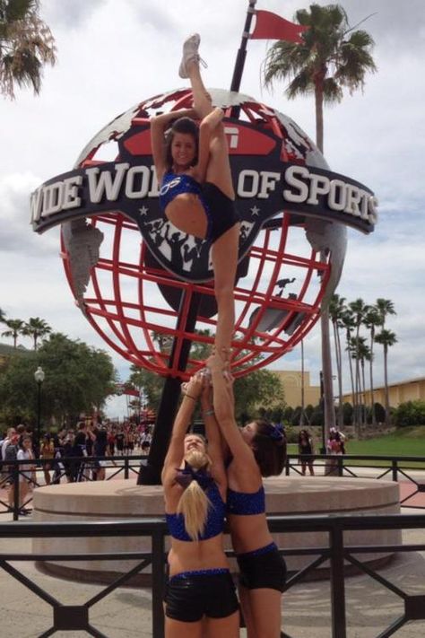 Cheerleading #competition #sport #stunt #scorpion #flexible #allstar #cheer Cheer Scorpion, Cheer Worlds, Competitive Cheerleading, Cheer Jumps, Allstar Cheer, Allstar Cheerleading, Cheerleading Competition, Cheerleading Stunt, Cheer Stunts