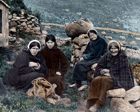 St Kilda Scotland, Vintage Scotland, Scotland History, Scottish History, Hard Working Women, Scotland Forever, Scottish Culture, No Shoes, Outer Hebrides