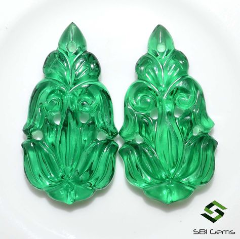 Emerald Colour Nano Hand Made Carving Pair 28x15 mm 32.31 Cts Fancy Leaf Shape Loose Gemstones Emerald Colour, Color Transparency, Emerald Color, Amethyst Jewelry, India Post, Stone Carving, Natural Emerald, 21 Days, Leaf Shapes