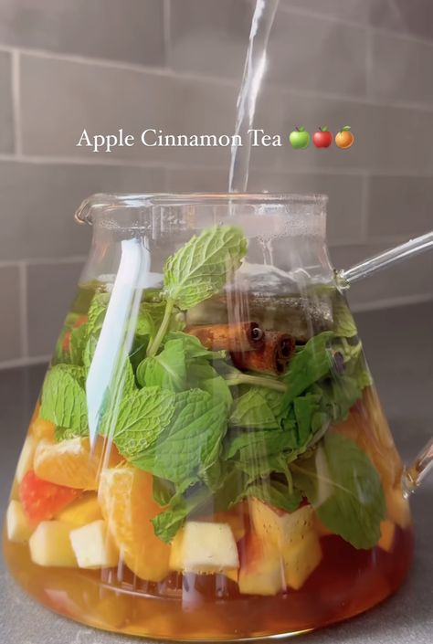 Apple Cinnamon Tea Recipe, Honey And Tea, Apple Cinnamon Tea, Chicken Caesar Salad Recipe, Basil Tea, Sushi Roll Recipes, Apple Slice, Chia Seed Recipes Pudding, Cinnamon Honey