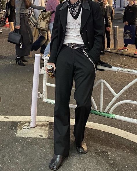 Misha Lare Grayson, Rockstar Fits, Rockstar Outfit Men, Men Prom Outfit, Punk Fashion Male, Punk Outfits Men, Rockstar Aesthetic Outfits, Misha Lare, Choi Junghoon