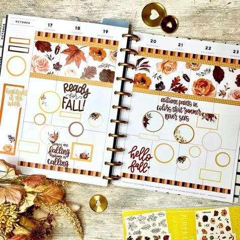 Katya Rauvola on Instagram: "I love ❤️Fall Vibes 🧡as you can see in my Big Creative Journal 🧡🍁🎃#planableoctober2022 challenge by @squairdplans and @plan.a.gram . @planything_ fall stickers @kellofaplan quote stickers @the_happy_planner Big Vertical Planner . . . . . . #happyplanner #thehappyplanner #classichappyplanner #bigverticalhappyplanner #classichappyplannerstickers #verticalplanner #verticalhappyplanner #weekspread #weeklylayout #planwithme #planahappylife #meandmybigideas #mambipla Happy Planner Fall Layout, Fall Planner Layout, Fall Planner Ideas, November Planner Ideas, Fall Journaling, Planner Monthly Layout, Planner Spread Inspiration, October Planner, Planner Weekly Layout