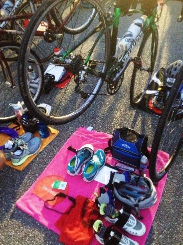 Triathlon Transition Tips to Become a Faster Triathlete - rUnladylike Triathlon Transition Set Up, Triathlon Aesthetic, Bike Friends, Triathlon Transition, Entering A New Era, Ironman Triathlon Training, Ironman Training, Triathlon Women, Sprint Triathlon