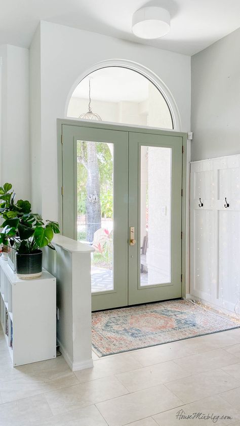 Painting doors my favorite sage – House Mix Sage Doors Interior, Sage Interior Doors, Sage Green Door Interior, Sage Green Interior Doors, Sage Green House Decor, Sage Green Doors Exterior, Green Doors Interior, Green Interior Doors, Sage Green Front Door