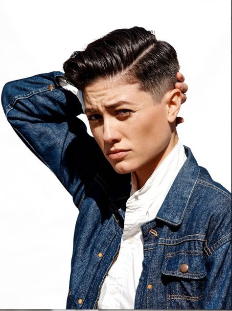 Butch Hair, Butch Haircuts, Lesbian Hair, Lesbian Style, Lesbian Haircut, Butch Fashion, Chica Punk, Curly Cuts, Androgynous Women