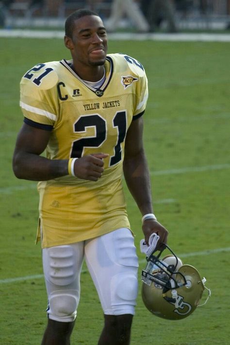 Calvin Johnson Georgia Tech Football, Calvin Johnson, College Football Players, Georgia Tech Yellow Jackets, Yellow Jackets, Sports Logos, Football And Basketball, Wide Receiver, Sports Mom