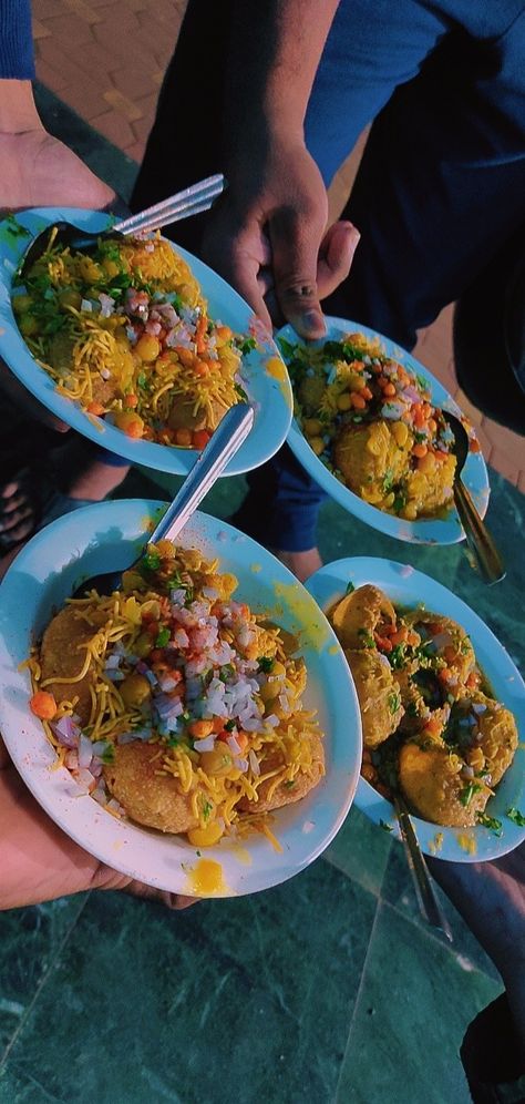 Masala Puri, 🤩Pani Puri, 😍Shev Puri ❤️ Pani Puri Video Status, Paani Puri Snap, Pani Puri Snap, Pani Puri Aesthetic, Masala Puri, Red Bull Drinks, Yummy Aesthetic, Funny Snaps, Pani Puri