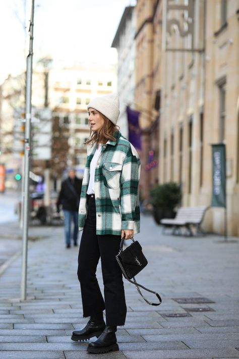 Overshirt Outfit Women, Flannel Fall Outfits, Shacket Outfit Women, Shacket Outfit, Cool Beanies, Beanie Outfit, Driving Home, Winter Fur Coats, For Christmas