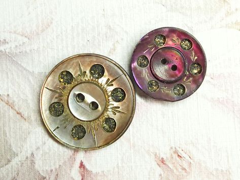 Fish Eye, Sewing Buttons, Oyster Shell, Large Buttons, Sewing A Button, Mother Of Pearl Buttons, Pearl Buttons, Item Number, Mother Of Pearl