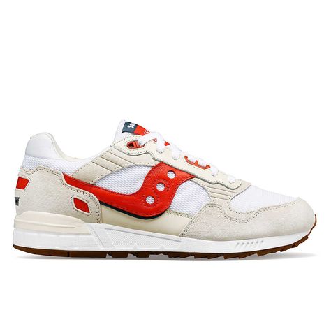 Shadow 5000 Premium Ivy Prep, White | Red Saucony Shoes Outfit, Yogi Lifestyle, Walking Everyday, Saucony Shadow, Saucony Shoes, Wide Shoes, Clarks Originals, Trainer Boots, Retro Color