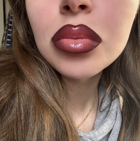 Hot Chocolate Makeup Look, Red And Brown Lip Combo, Plum Lip Combo, Brown And Red Lip Combo, Lip Inspo Make Up, Brown Red Lip Combo, Sabrina Carpenter Lip Combo, Burgundy Lip Combo, Y2k Lip Combo