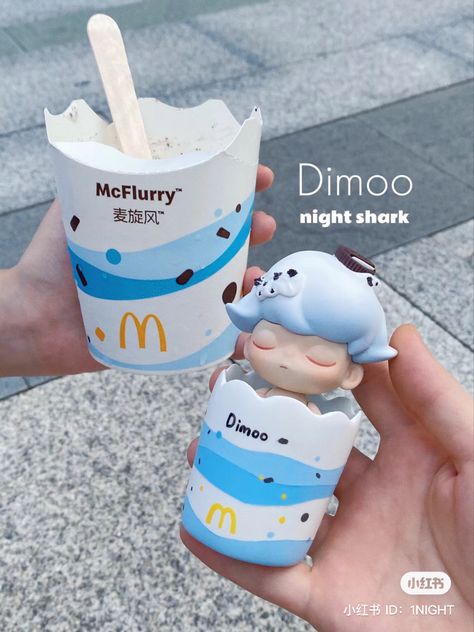 Mcdonalds Oreo Mcflurry, Oreo Mcflurry, Art Toys Design, Kawaii Toys, Clay Diy Projects, Pop Mart, Cute Clay, Clay Art Projects, Soft Serve