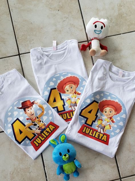 Jessie Toy Story Birthday Party, Toy Story Invitations, Toy Story Party Decorations, Mommy Daughter Outfits, Toy Story Woody, Jessie Toy Story, Rodeo Birthday, Toy Story Birthday Party, Toy Story Birthday