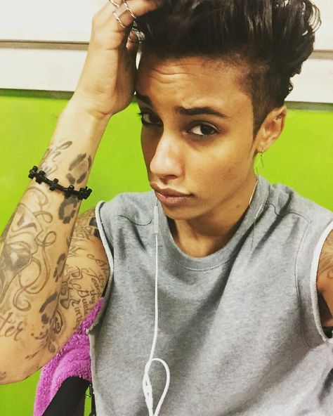 [[ $1/year Fastest Web Hosting, visit site ]] azmarie livingston before haircut what hairstyle should get Azmarie Livingston, Beautiful Mind, Livingston, Web Hosting, 1 Year, Instagram Images, Short Hair Styles, Dreadlocks, Hair Cuts