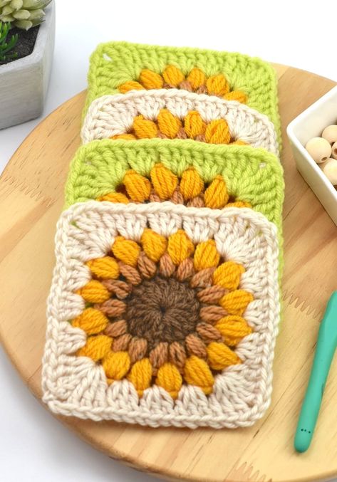 Sunflower Granny Square [aka Sunburst Square] Sunflower Crochet Granny Square Pattern Free, Crochet Sunflower Wall Hanging Pattern Free, Free Crochet Sunflower Granny Square Pattern, Free Sunflower Granny Square Pattern, Easy Sunflower Crochet Pattern, Large Sunburst Granny Square, Sun Crochet Granny Square, Sunflower Crochet Projects, Sunflower Crochet Granny Square