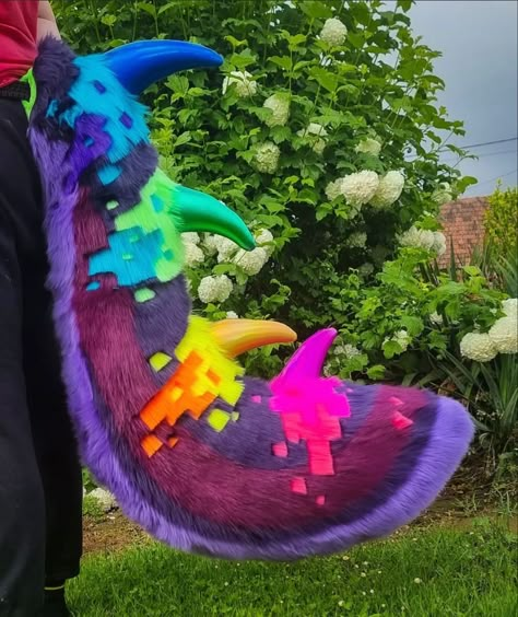 Unique Fursuit Species, Cccats Fursuit, Fursuit Wings, Screech Fursuit, Fursuit Teeth, Fursuit Accessories, Tail Ideas, Unique Fursuits, Fursuit Making