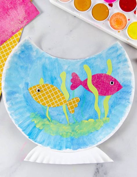 Fish Bowl Template, Paper Plate Fish Bowl, Fish Bowl Crafts, Fish Bowl Craft, Bowl Template, Bowl Craft, Canada Day Crafts, Paper Plate Fish, Summer Arts And Crafts