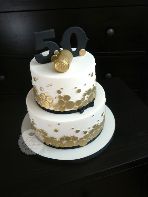 The brief for this cake was pretty vague... I was simply asked to make a 50th birthday cake for someone that loves champagne so this is what I came up with! 40th Birthday Cakes For Men, White And Gold Cake, 50th Birthday Cakes For Men, 50th Birthday Cakes, Torte Creative, 90th Birthday Cakes, 40th Cake, 70th Birthday Cake, Dad Birthday Cakes