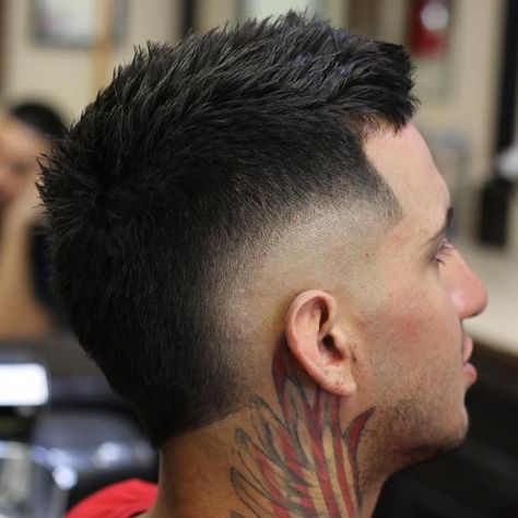 Spiky+Cut+With+Burst+Fade Fohawk Haircut Fade, Fohawk Haircut, Burst Fade Mohawk, Mohawk Hairstyles Men, Burst Fade, Short Spiky Hairstyles, Spiky Hair, Faded Hair, Men Haircut Styles