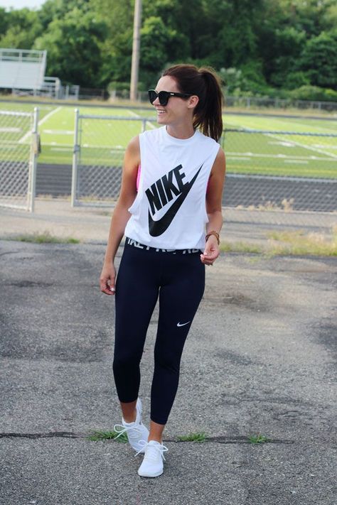 Summer Workout Outfits, Estilo Fitness, Style Fitness, Fitness Style, Cute Workout Outfits, Fitness Wear Outfits, Gym Clothes Women, Athleisure Casual, Workout Attire